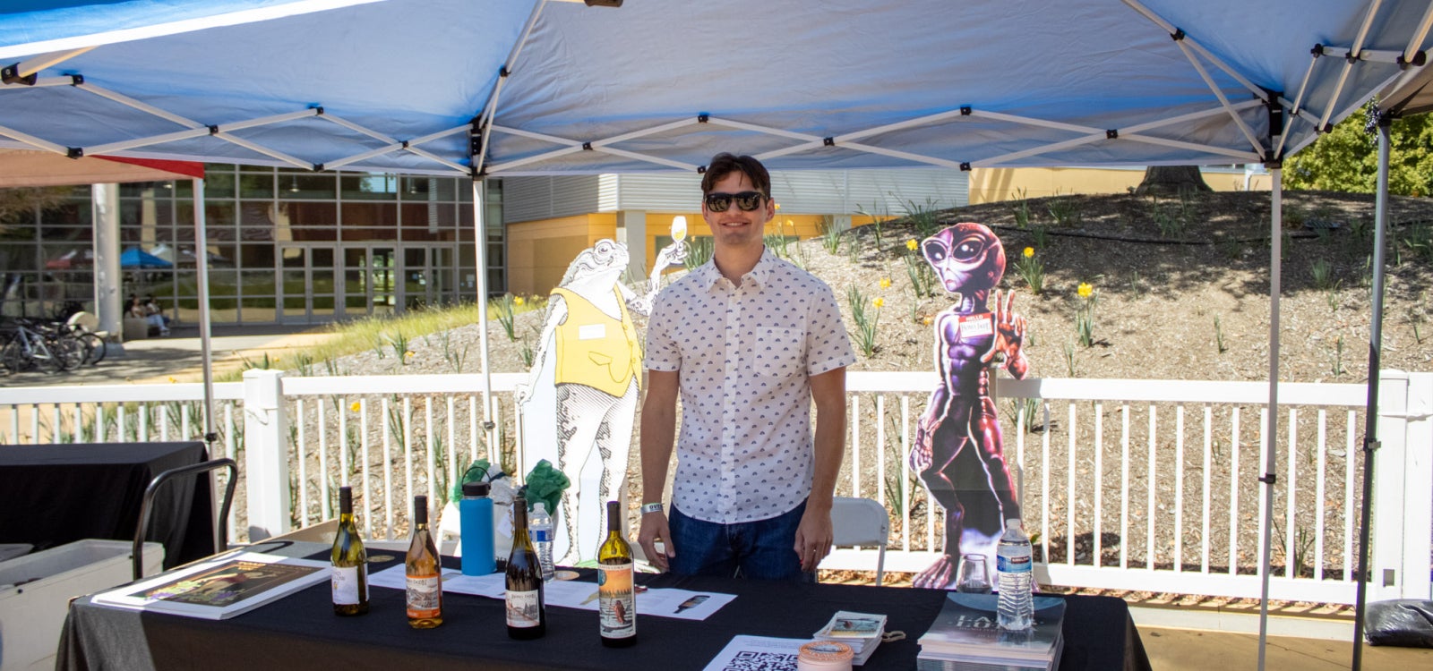 WarRoom Cellars pouring Bonny Doon Vineyard, Lapis Luna Wines and Toad Hollow Vineyards