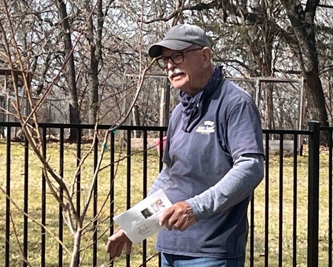 Russell (Russ) E Allen (Business Administration, '71)