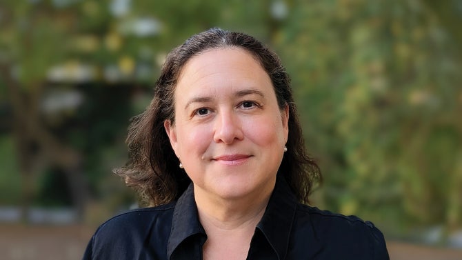 A portrait of alum Jennifer Kretschmer. 