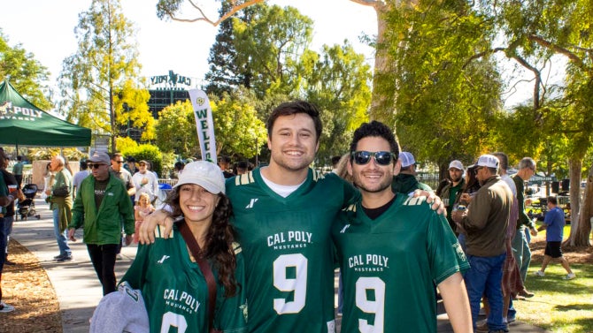 An image of Cal Poly alumni celebrating Homecoming 2025
